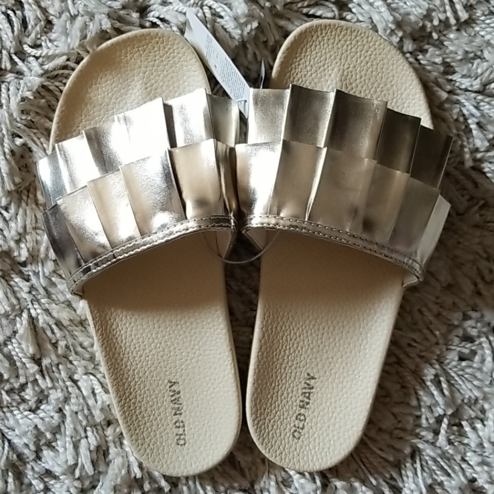 ❤Old Navy❤ 3/$12 Girls Gold Slide Sandals